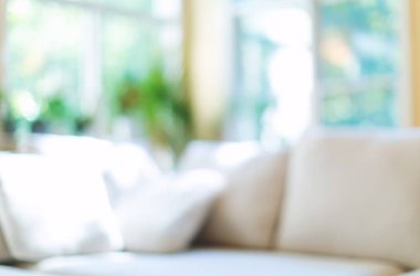 Eve iç arka plan bulanık kanepe ile