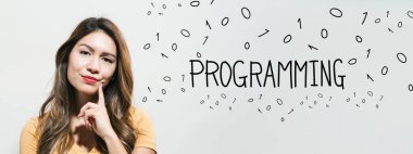 Genç kadın ile programlama