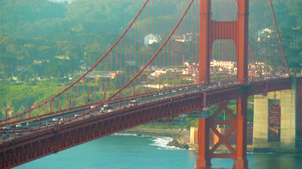 Golden Gate Bridge v San Franciscu — Stock video