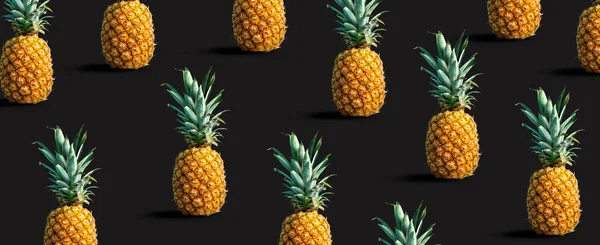 Pineapples on a solid color background — Stock Photo, Image
