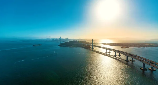 Luchtfoto van de Bay Bridge in San Francisco — Stockfoto