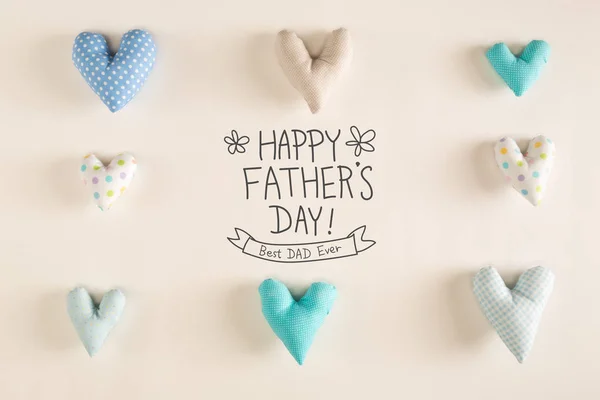 Vatertagsbotschaft mit blauen Herzkissen — Stockfoto