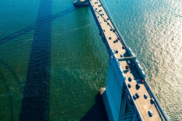 Flygvy över Bay Bridge i San Francisco — Stockfoto