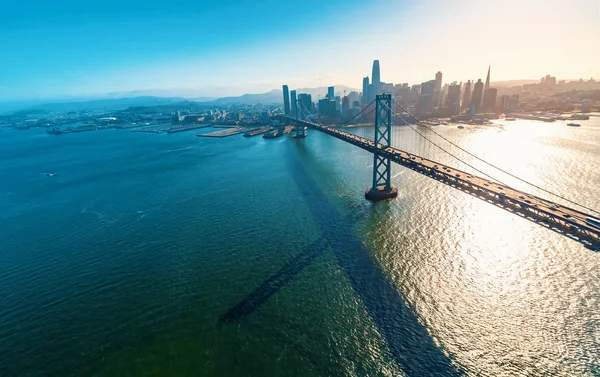 Luchtfoto van de Bay Bridge in San Francisco — Stockfoto