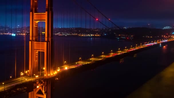 Early monring time-lapse of the Golden Gate Bridge in San Francisco — Stock Video