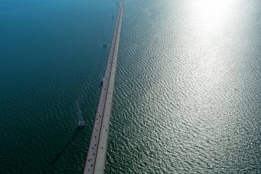San Mateo Köprüsü'nün havadan görünümü