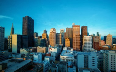 San Francisco şehir merkezi gökdelen binaları