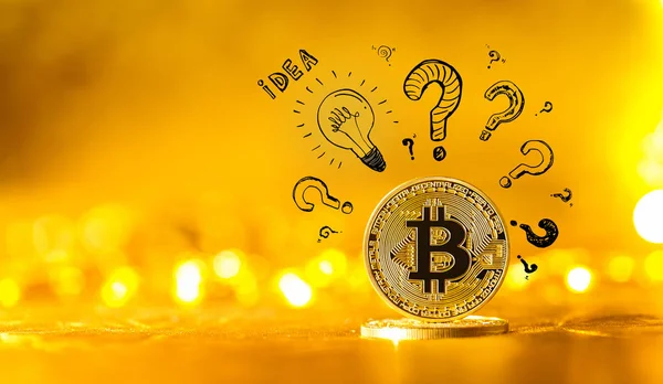 Idee Glühbirnen mit Fragezeichen bei Bitcoin — Stockfoto
