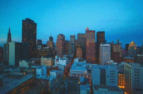 San Francisco şehir merkezi gökdelen binaları