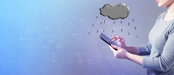 Regenwolke mit Frau mit Tablet — Stockfoto