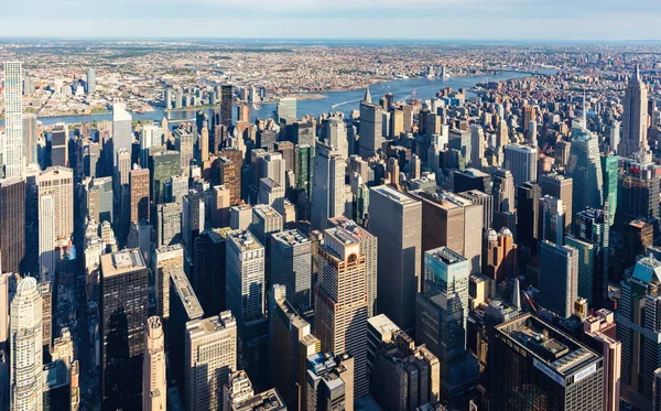 Luchtfoto van de skyline van Manhattan, New York City — Stockfoto