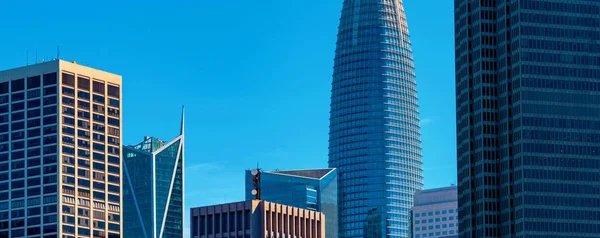 Budynki panoramiczne centrum San Francisco — Zdjęcie stockowe