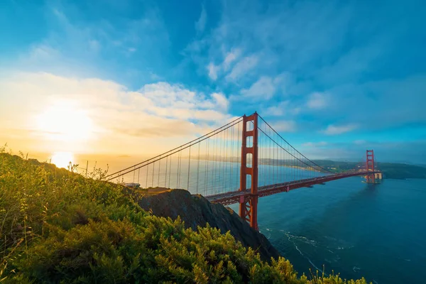Мост Золотые ворота в Сан-Франциско, Калифорния — стоковое фото