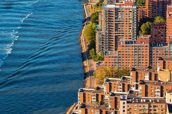 Luchtfoto van Roosevelt Island in New York — Stockfoto