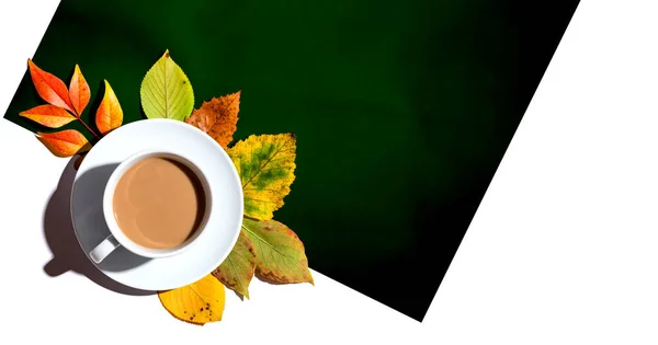 Tema de otoño con una taza de café —  Fotos de Stock