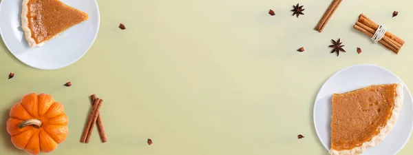 Sonbahar balkabaklı balkabağı turtası — Stok fotoğraf