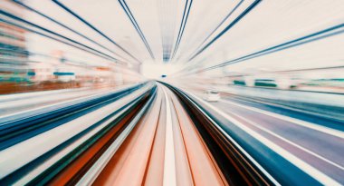 POV tren hareketi Tokyo, Japonya 'daki Yuikamome monoray konseptini bulanıklaştırdı