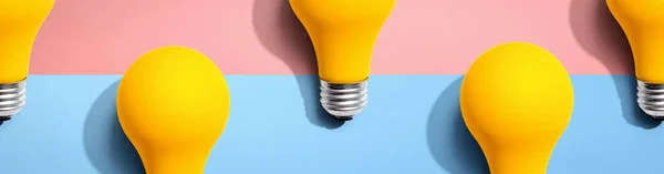 Padrão de lâmpada amarela com sombra — Fotografia de Stock