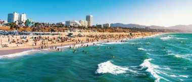 Santa Monica plajı manzarası