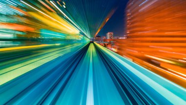 POV tren hareketi Tokyo, Japonya 'daki Yuikamome monoray konseptini bulanıklaştırdı