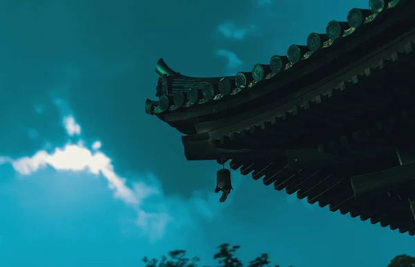 Давній японський храм — стокове фото