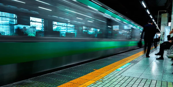 U-Bahn-Station in Minato Tokyo, Japan — Stockfoto