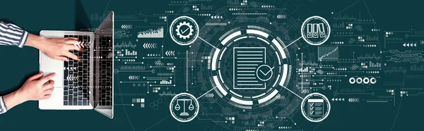 Dizüstü bilgisayar kullanan kişiye uyum kavramı