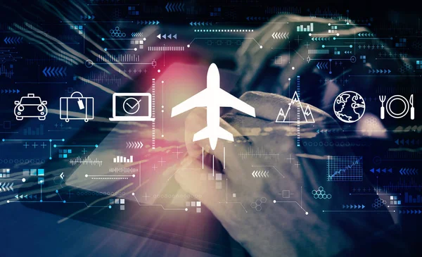 Tablet kullanan adamla uçuş bileti rezervasyonu kavramı