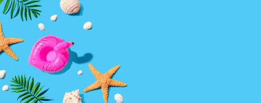 Pembe flamingolu yaz konsepti