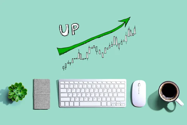 Market up trend chart egy számítógép billentyűzet — Stock Fotó