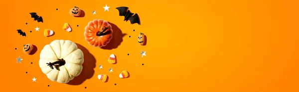 Abóboras com decorações de Halloween — Fotografia de Stock