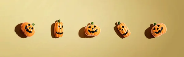 Miniature Halloween pumpkin ghosts — Stock Photo, Image