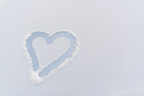 heart drawing in snow