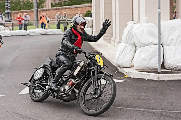 Motorkářská Jízda Starou Závodní Motocykl Scott Motocyklu Festivalu Rombi Passione — Stock fotografie