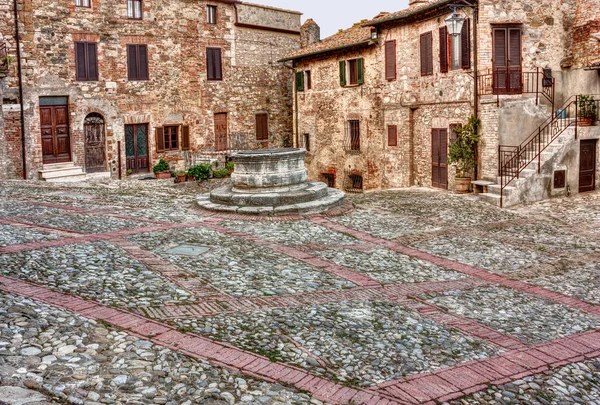 Castiglione Orcia Toscana Italia Antigua Plaza Con Pozo Agua Antiguo — Foto de Stock