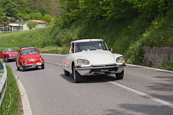 Voiture Française Vintage Citroën Rallye Pour Voitures Classiques Raduno Colline — Photo