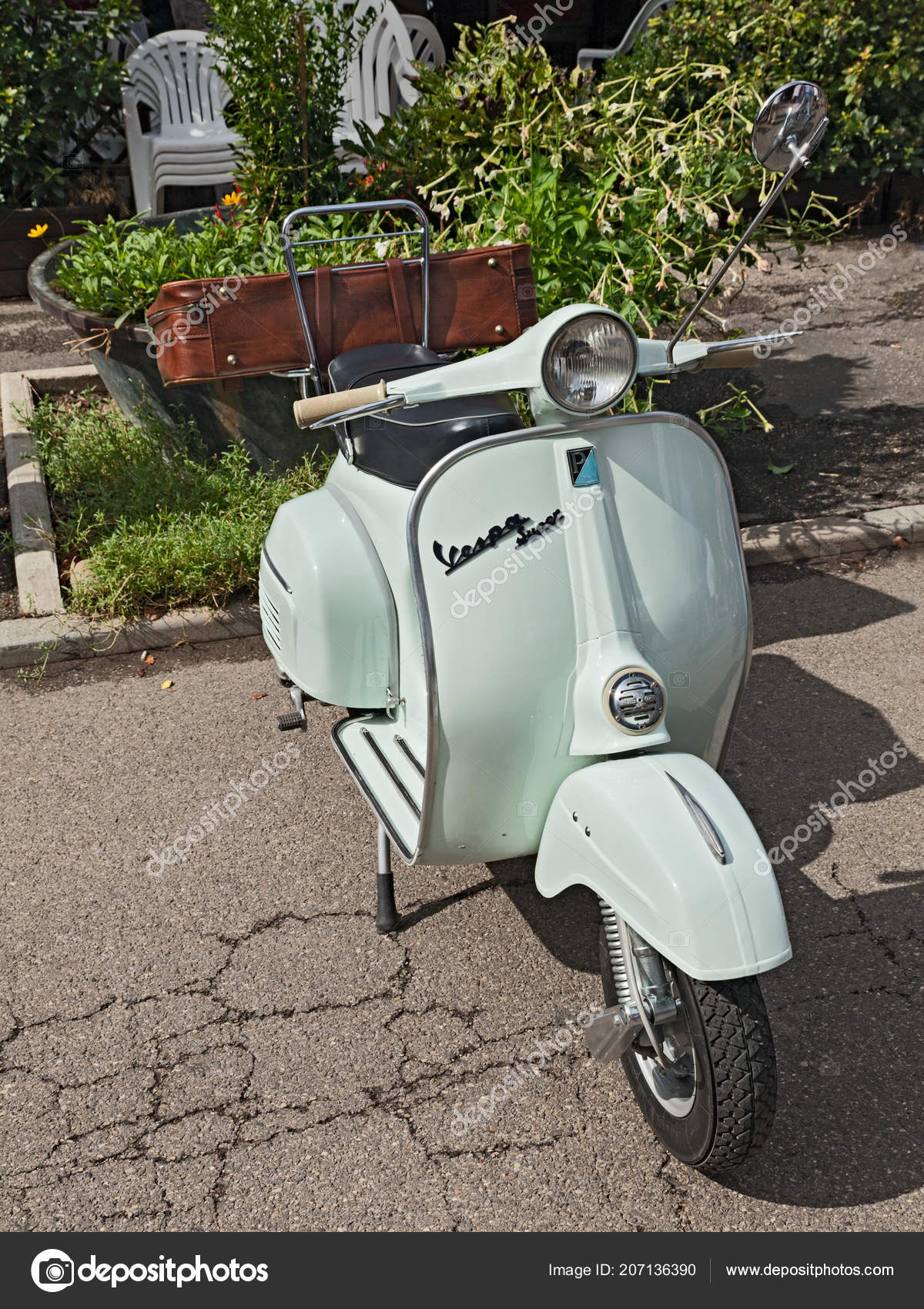 vespa suitcase
