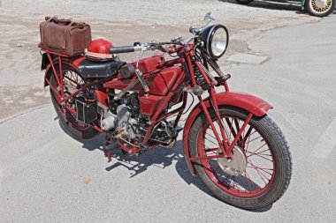 Eski İtalyan Motosiklet Moto Guzzi spor 14 (1930) klasik motosiklet miting 