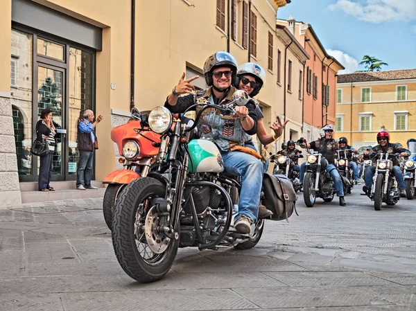 Bikers Riding Motorbike Harley Davidson Motorcycle Rally Sangiovese Tour Ravenna — Stock Photo, Image