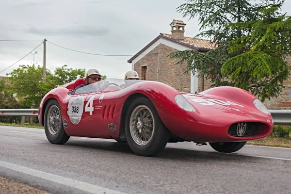 Ρετρό Αγωνιστικό Αυτοκίνητο Maserati Maserati 200 1957 Ράλι Mille Miglia — Φωτογραφία Αρχείου