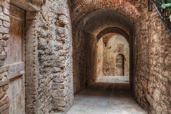 Todi Perugia Umbria Italy Ancient Narrow Alley Archway Medieval Italian — стоковое фото