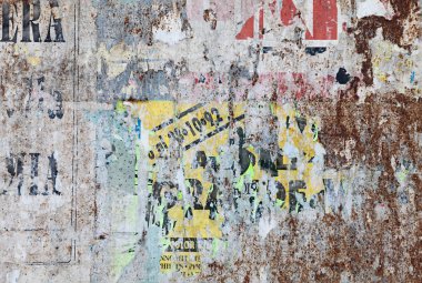 afiş arka plan - doku yırtık reklam bir eski paslı billboard panelde sökük grunge