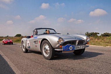 Vintage Alman spor araba Bmw 507 (1956) klasik otomobil yarışı Gran Premio Nuvolari üzerinde 16 Eylül 2018 Ca di lugo, Ra, İtalya