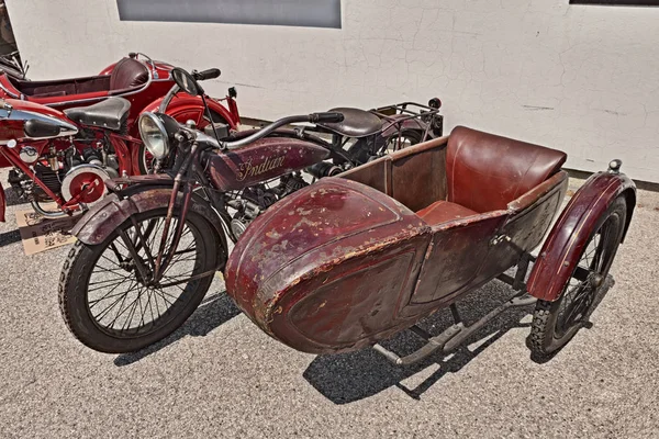 Klassisk Motorcykel Indian Scout Sida 600 Med Sidovagn 1923 Exponeras — Stockfoto