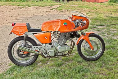 Vintage İtalyan Kafe racer spor bisiklet yahya 750 Sfc klasik otomobil ve motosiklet ralli 
