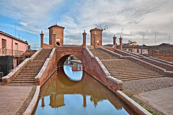 Comacchio Φεράρα Εμίλια Ρομάνια Ιταλία Αρχαία Γέφυρα Trepponti Μια Διάσημη — Φωτογραφία Αρχείου