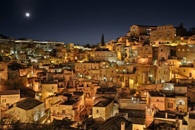 Matera, Basilicata, İtalya: göster eski şehir (sassi di Matera), geceleri Avrupa kültür başkenti 2019