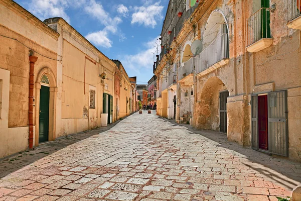 Matera Basilicata Italië Schilderachtige Uitzicht Een Oude Straat Oude Stad — Stockfoto