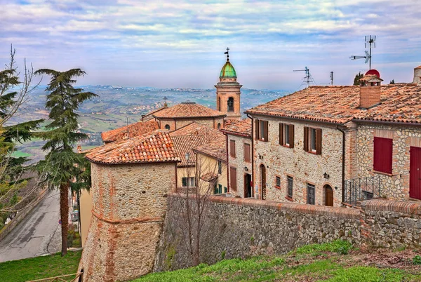 Verucchio Rimini Emilia Romagna Olaszország Ősi Kisváros Tájképe Hegyekben — Stock Fotó