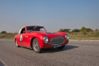 Eski model İtalyan spor Cisitalia 202 B (1950) klasik otomobil yarışı Ca di lugo, Ra, Ital 16 Eylül 2018 üzerinde Gran Premio Nuvolari araba